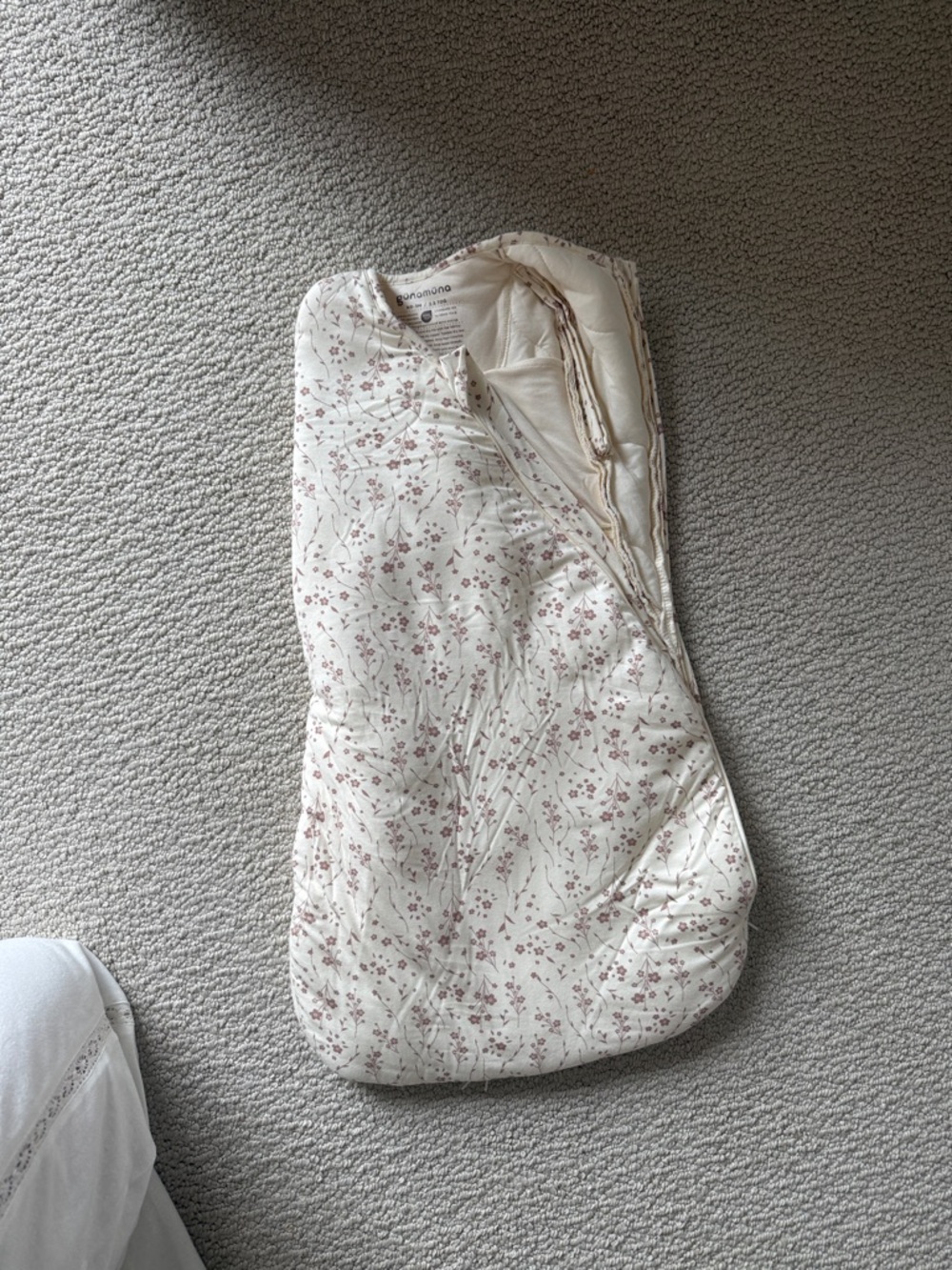 Gunamuna 2.5 tog sleep swaddle sack